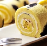 黃金地瓜牛奶夾心卷 台灣特有的紅心地瓜加入大量的鮮奶熬煮~配上土雞蛋和新鮮牛奶製成的蛋糕卷~口感綿密營養價值極高~