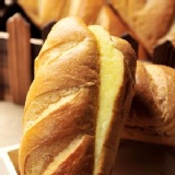 阿爾卑斯奶油雪藏 小條試吃款 運用法國頂級奶油和小麥粉~只有雞蛋和牛奶完全不加任何一滴水~小條試吃15公分長23元!! 特價：$23