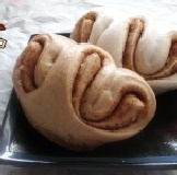 黑糖花生杏仁(5個1包) 8/1-9/30訂購者,再加贈5個手工小饅頭