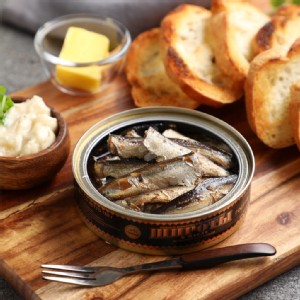 【俄羅斯】煙燻西鯡魚罐頭/豐富的蛋白質營養價值高★★在歐洲是每個家庭中不可或缺的桌上美食