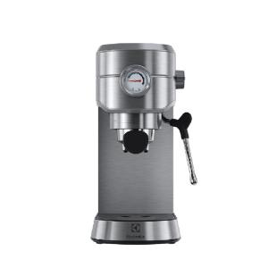 免運!Electrolux 伊萊克斯1公升極致美味500 半自動義式咖啡機-E5EC1-31ST 一入 (2台，每台5740.8元)