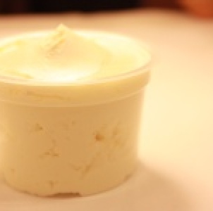 奶酥奶油起司抺醬 ( 110g+-5g )