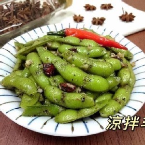 涼拌毛豆 - 蒜頭黑胡椒口味