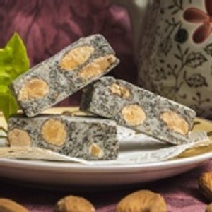 皇龍A.I.T烘焙 法式美國杏仁牛軋糖 ~芝麻