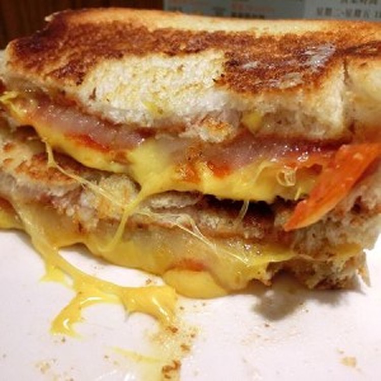 【熱樂煎三明治】披薩口味