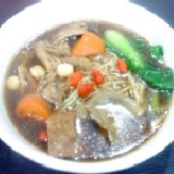 健康原素~~~~~~~~~藥膳養生拉麵(十八種中藥湯頭)純手工拉麵 (有料)素食湯麵 特價試吃養生十八種中藥湯頭不加人工香料,每天現做手工拉麵,好吃不油膩