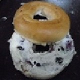 籃莓乳酪貝果 藍莓乳酪餡 特價：$30