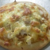 海陸披薩(蟹肉,鮪魚,洋蔥,廣式叉燒)