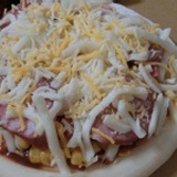 香腸披薩(火腿,玉米,香腸) 特價：$35