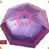 ☆真愛巴洛克蕾絲三折色膠全自動開收傘☆《99％遮陽降溫4到6度＊高貴華麗蕾絲邊頂級質感》 EG2 紫紅色（傘邊點綴精緻蕾絲更添高雅浪漫風味~ 每個角度都優雅耐看讓您成為全場吸睛的焦點喔）