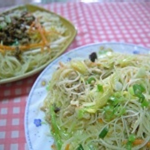 Dr.CooK~客家風味炒米粉(米粉+很多蔬菜)