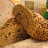 有機花豆核桃麵包 全麥麵包混搭軟綿花豆、爽脆核桃，讚！