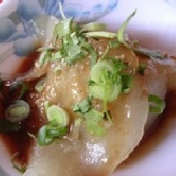 大三角水餃 一個$15一包10入附沾料