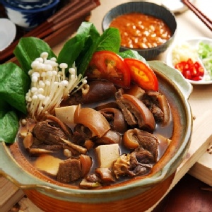 無皮羊肉爐半斤(約兩人份)