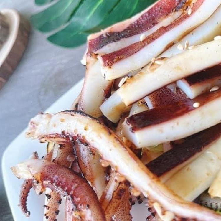 【南苗市場】巨無霸魷魚一夜干