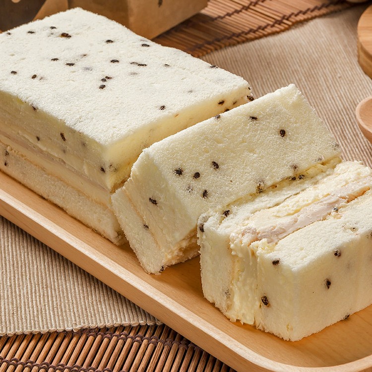 山田村一『低卡豆麩蛋糕』口味：芋泥黑芝麻