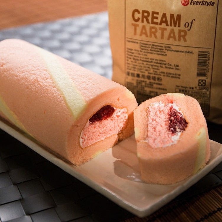 山田村一雙餡草莓布蕾捲