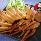 海味燻燒墨魚(大尾) 特價：$129