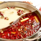 正宗小肥羊清湯鍋底6-8人份110g，可對2500cc的水