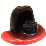 爆漿櫻桃果酒心巧克力 整顆櫻桃混搭白蘭地隱身黑巧克力中，一口咬下，白蘭地爆漿湧出，黑巧香白蘭地醇融合櫻桃酸甜在口中陣陣飄香 特價：$50