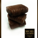Flora巧克力牛奶糖 Michel Cluzel巧克力搭配淡淡牛奶香~好吃不黏牙的口感讓您一吃還想再吃!!!