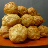 三寶滿意包 香濃芋頭丸,段木香菇丸,爽脆荸薺丸, 三種口味一次擁有!! 特價：$120