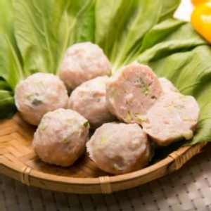 芹菜鮮肉丸