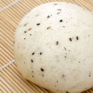 四平手工饅頭_芝麻包