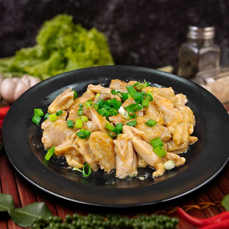 【城市即食購】檸檬雞腿丁#生雞腿丁搭配義式香料，融合獨特檸檬香氣，展現清爽風味，簡單煎熟即可享用