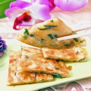 阿福伯＊道口蔥油餅＊ 【重量120g】【最～～划算的蔥油餅】【平均10g只要一元唷】【重量120g】