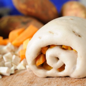 芋頭蕃薯饅頭 每包五顆 特價：$75