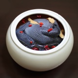 人蔘燉烏雞(全雞) 特價：$620