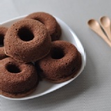 巧克力甜甜圈蛋糕 - 甜子烘焙官方網站