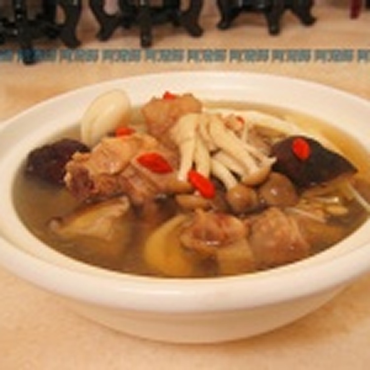 ☆阿清師★五星級精緻料理【養生菇燉雞】