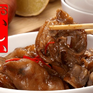 連骨頭都可吃的豬腳(花生口味) 特價：$220