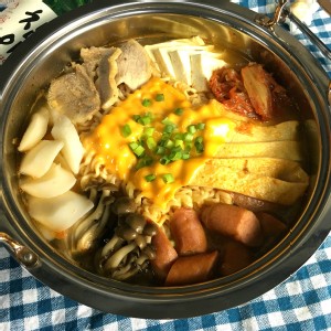 [主購禮] 滿2800元，送都教授起司部隊鍋1包