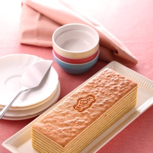 荷蘭手工原味千層 任選20盒滿箱再享免運優惠 特價：$225