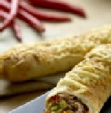 【碁富食品】紅龍墨西哥辣味牛肉捲 (200g*6條/包) 香濃起司醬加上墨西哥辣椒，微辣口感最適合甦醒味蕾