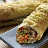 【碁富食品】紅龍墨西哥辣味牛肉捲(200g*1條/包)*2條 香濃起司醬加上墨西哥辣椒，微辣口感最適合甦醒味蕾