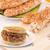 【碁富食品】紅龍起司肉捲(200g*6條/包)+牛丼米漢堡(170g*4顆) 網購夢幻組合,9折優惠!!