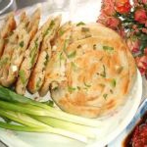 芝麻蔥油餅 特價：$100