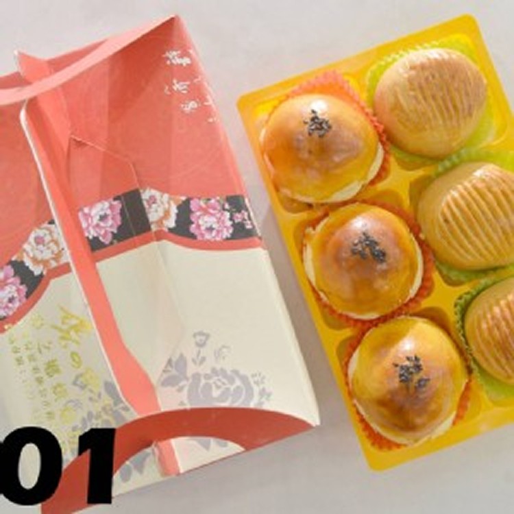 A01：蛋黃酥3(豆沙2、香菇1)、廣式月餅3(烏豆沙、牛奶流沙、卡布其諾)