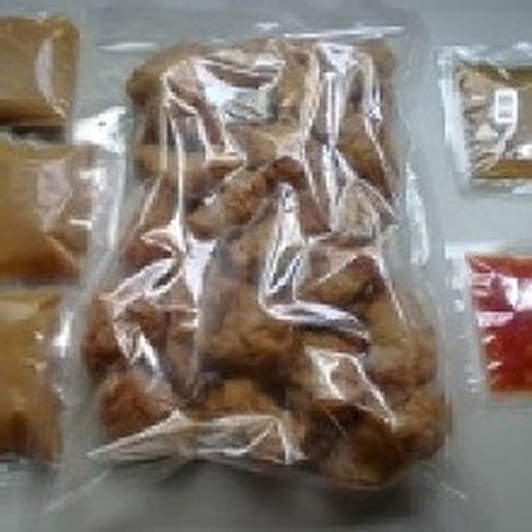 豆味行扁食1包(含甜不辣醬*3包＋湯頭*1包+辣椒醬*1包)