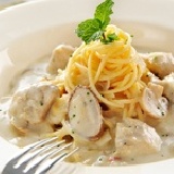 奶油白醬嫩雞 (不含麵) 特價：$35
