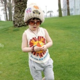 韓單-帥氣獅子背心+百搭縮口褲套組(米白) 現貨!!