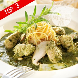 松子青醬嫩雞 (不含麵) 特價：$38