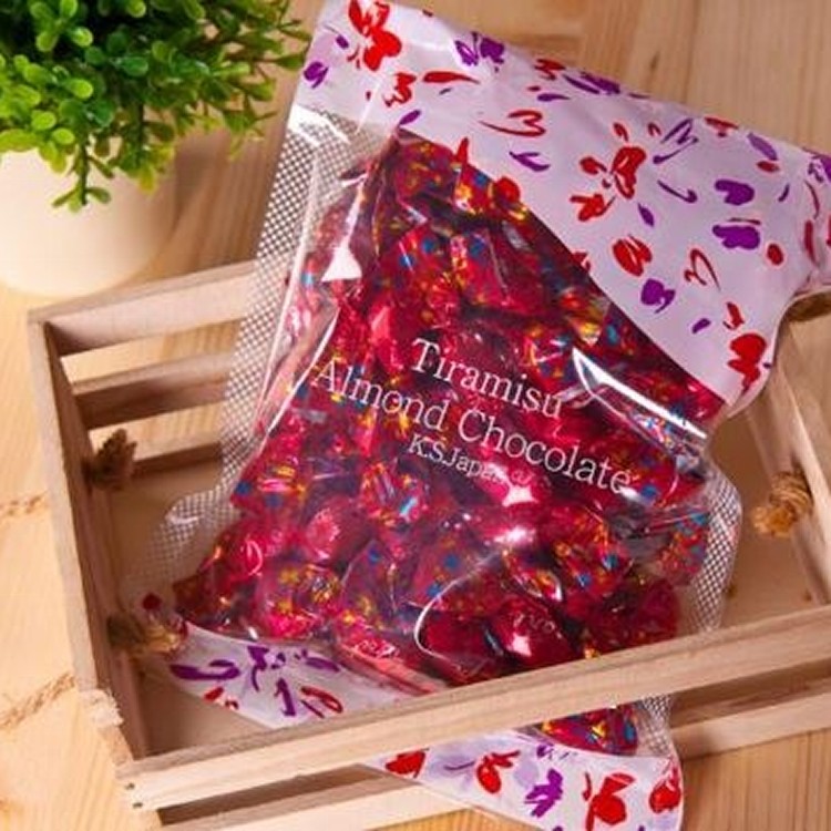 日本北海道--杏仁白巧克力/提拉米蘇巧克力