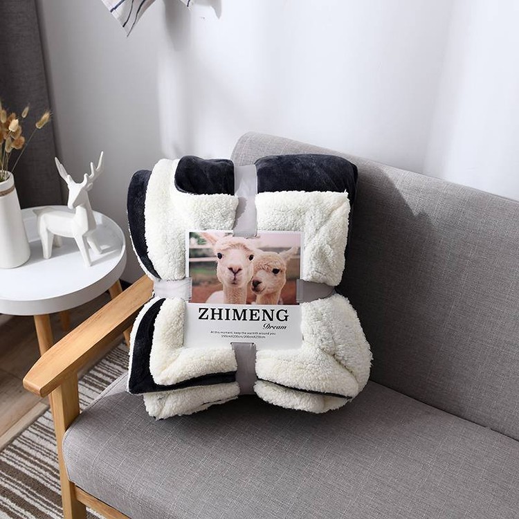 每年熱銷羊羔絨保暖毯