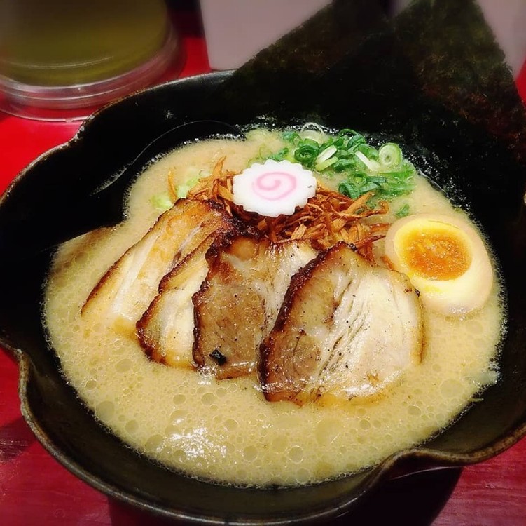 東丸鹿兒島豚骨拉麵