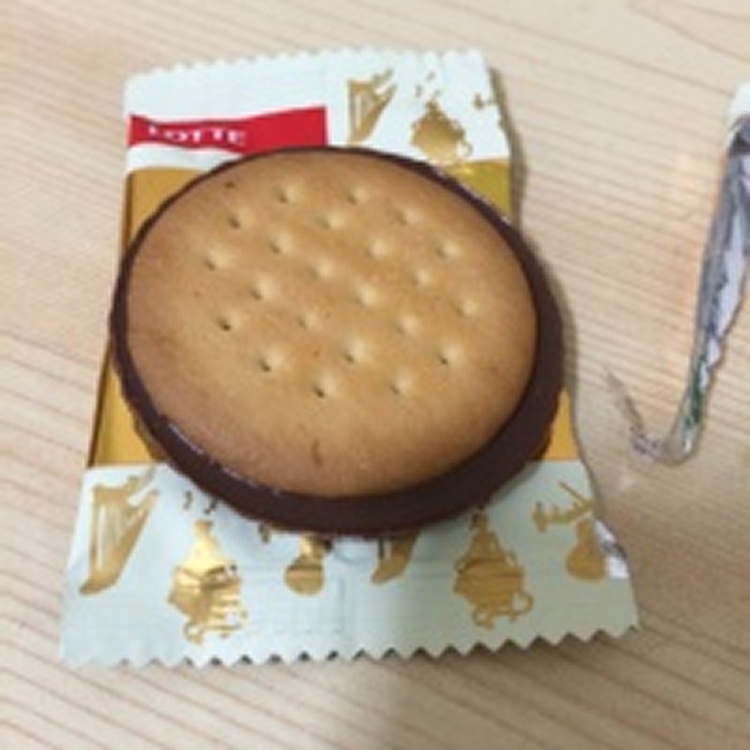 韓國BINCH 巧克力夾心餅乾204G(24入)